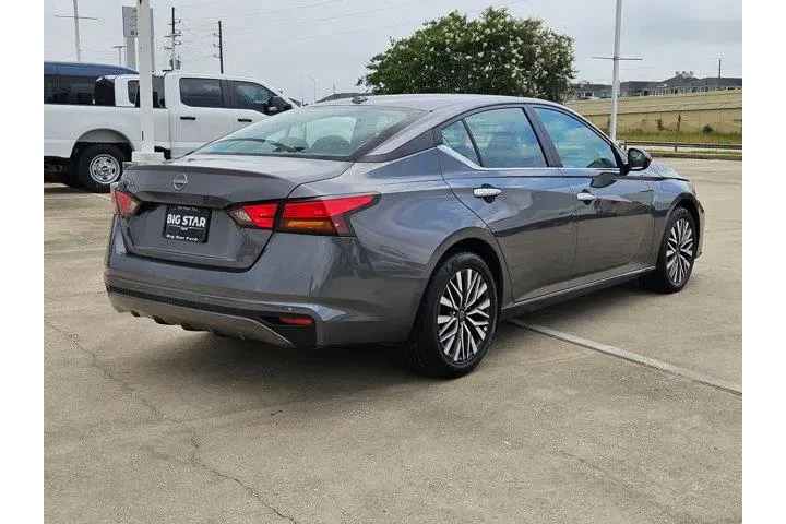 $19275 : Nissan Altima 2025 2.5 SV 4d image 3