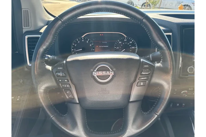 Nissan Frontier 2024 4x2 S 4 image 9