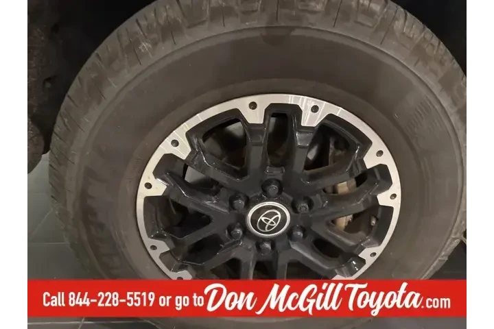 $39985 : Toyota Tundra 2023 4x4 SR5 4 image 3