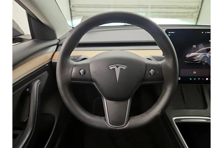 $29998 : Tesla Model 3 2022 AWD Long image 10