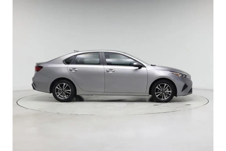 $20998 : Kia Forte 2024 LXS 4dr Sedan image 7