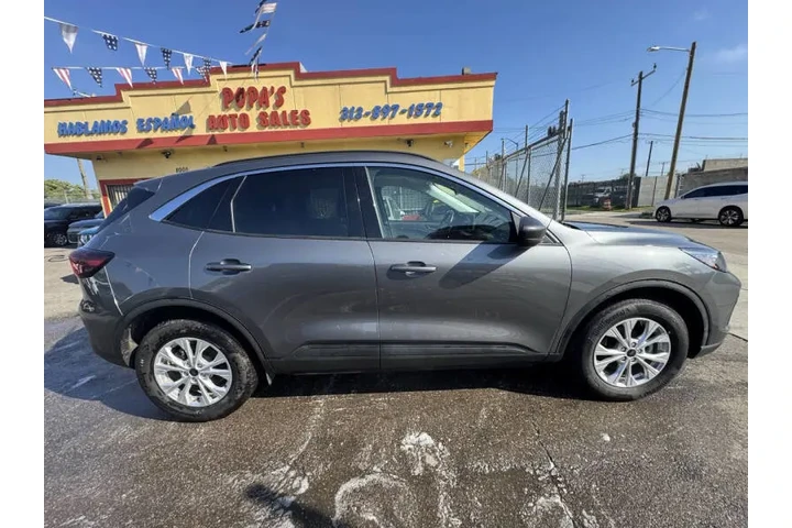 $23995 : 2023 Escape Active image 9