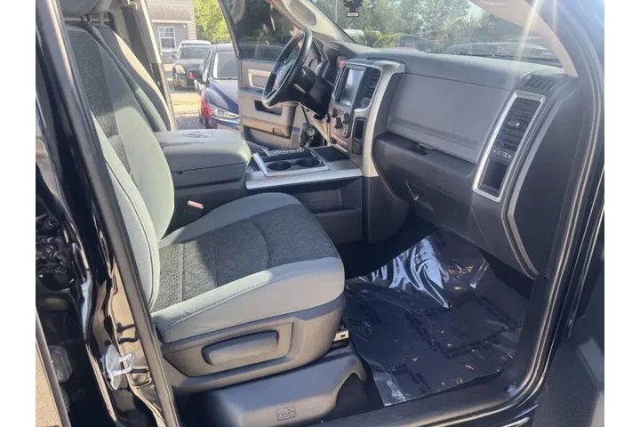 $11797 : 2013 RAM 1500 Lone Star image 3