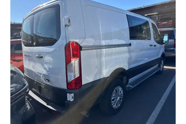 $31948 : Ford Transit 2024 250 3dr SW image 4