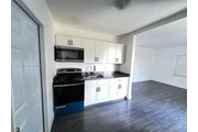 $2000 : 2 bed 1 bath available thumbnail