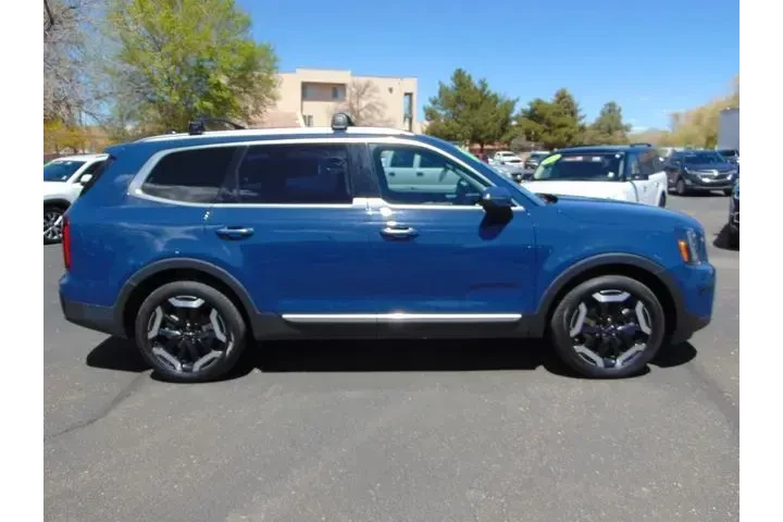 $38258 : Kia Telluride 2025 AWD S 4dr image 3