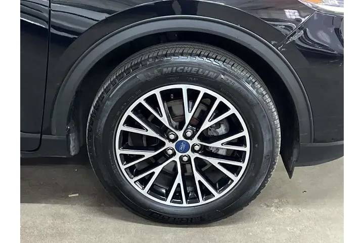 $20995 : Ford Escape Plug-In Hybrid 2 image 7