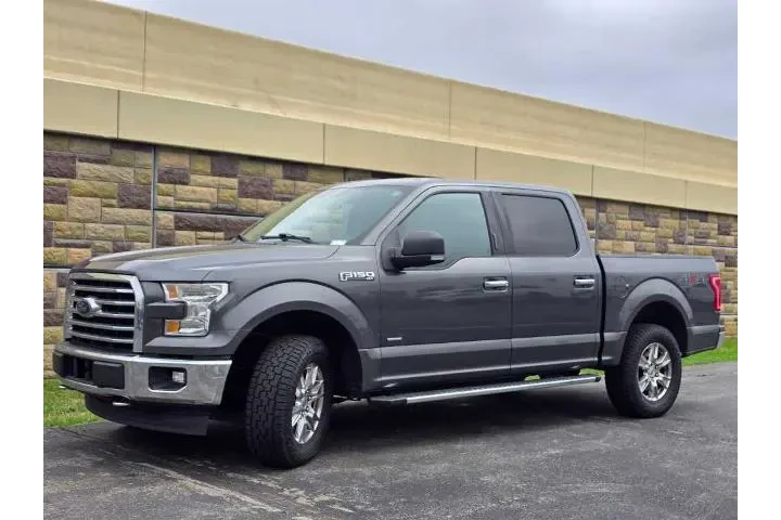 $23850 : Ford F-150 2017 4x4 XLT 4dr image 6