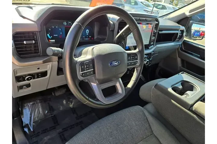 $39988 : Ford F-150 2024 4x4 XLT 4dr image 10