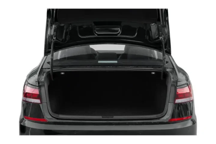 $14690 : Volkswagen Passat 2021 SE 4d image 10