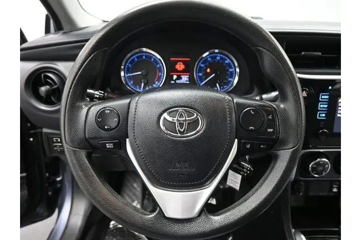 $12025 : Toyota Corolla 2017 L 4dr Se image 9