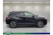 $23798 : Jeep Compass 2022 4x4 Limite thumbnail