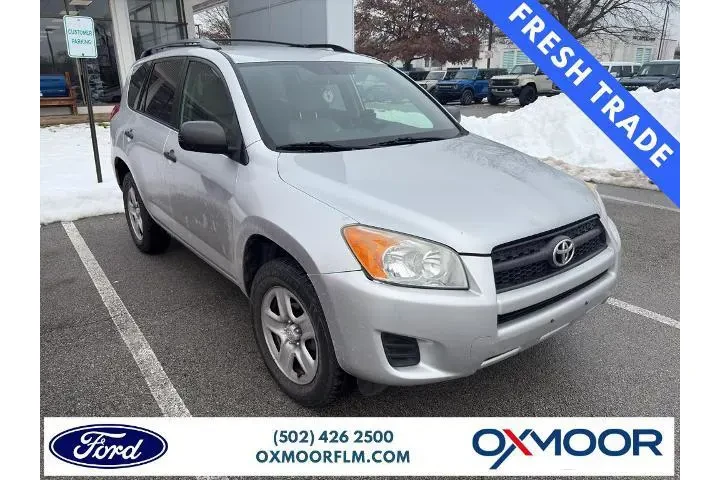$10500 : Toyota RAV4 2011 4x4 Base 4d image 1