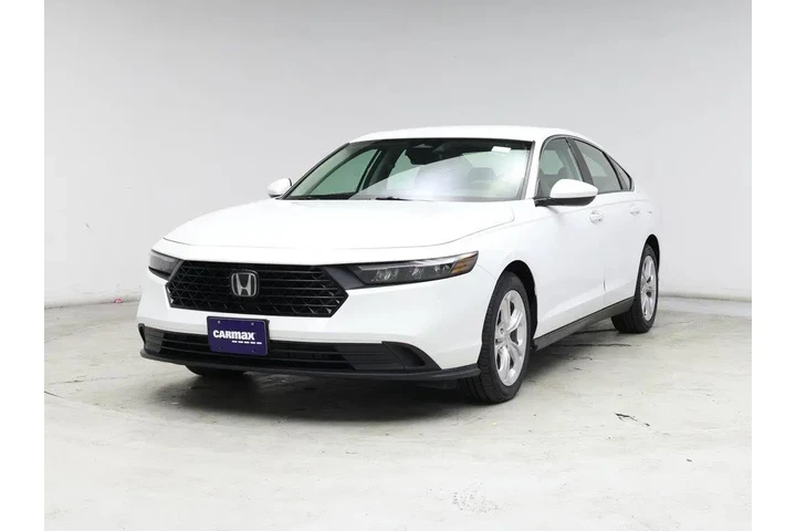 $23998 : Honda Accord 2023 LX 4dr Sed image 4