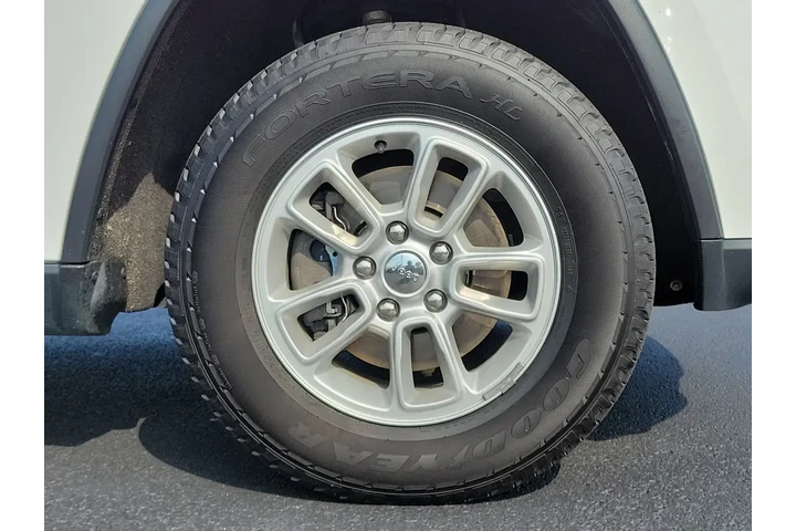 $16245 : Jeep Grand Cherokee 2018 4x4 image 5