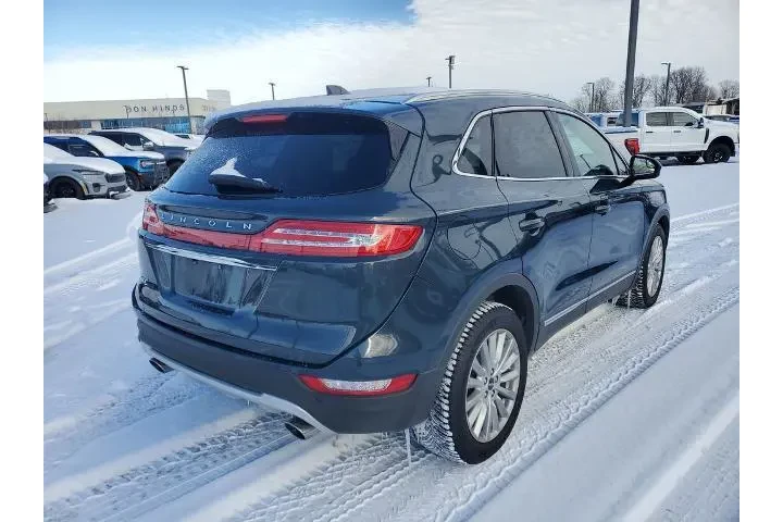 $15700 : Lincoln MKC 2019 Premiere 4d image 4