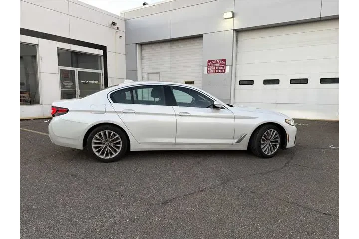 $36795 : BMW 5 Series 2023 AWD 530i x image 7