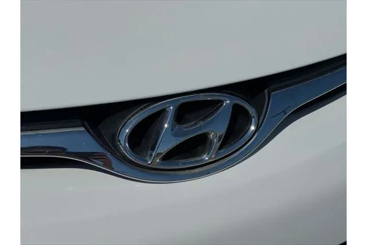 $8988 : Hyundai ELANTRA 2015 SE 4dr image 5