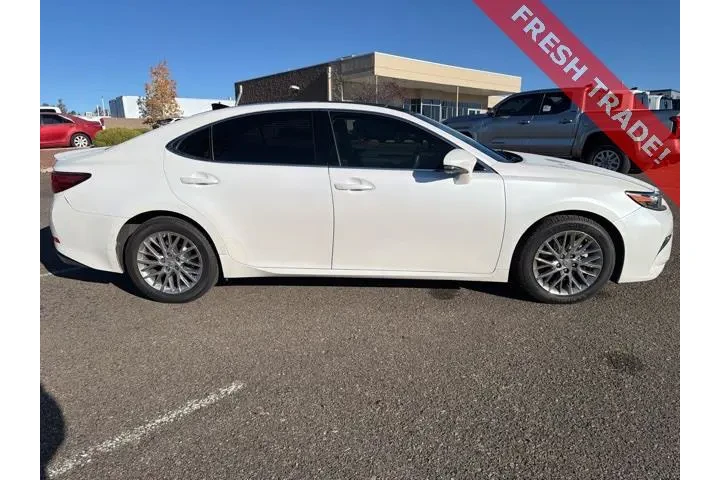 $26974 : Lexus ES 350 2017 4dr Sedan image 4