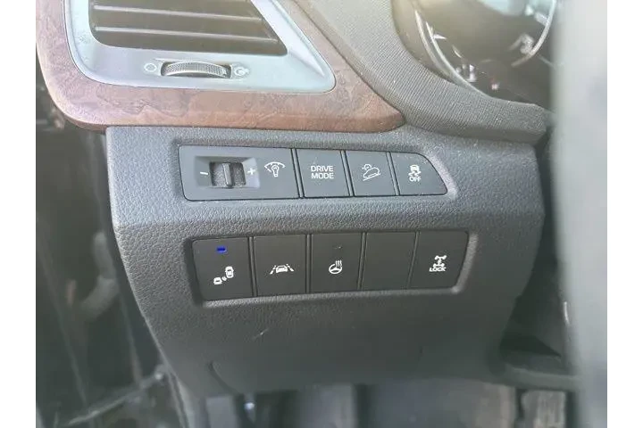 $17000 : Hyundai SANTA FE Sport 2018 image 10