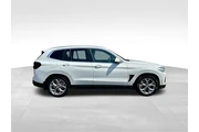 $28995 : BMW X3 2022 AWD xDrive30i 4d thumbnail