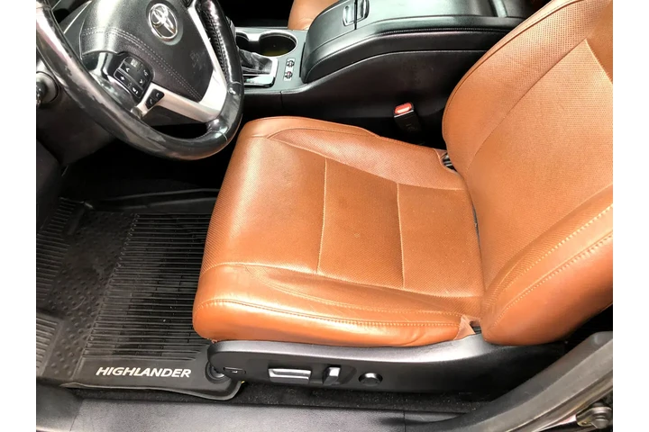 $21990 : 2017 Highlander Limited Plati image 10