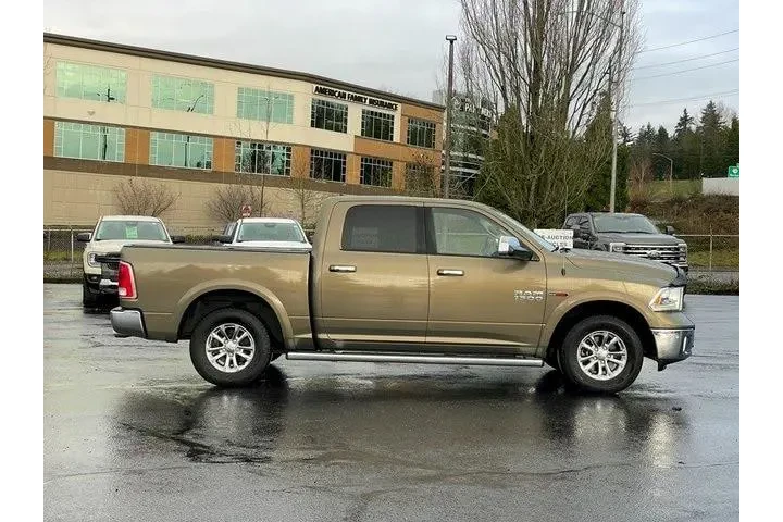 $20800 : Ram 1500 2015 4x4 Laramie 4d image 2