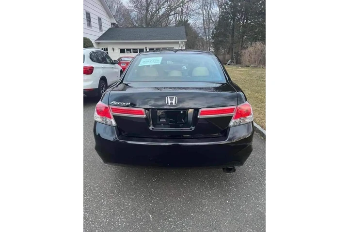 $1200 : Honda Accord image 6