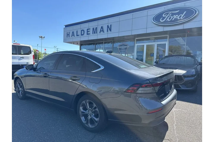 $25500 : Honda Accord 2023 EX 4dr Sed image 8