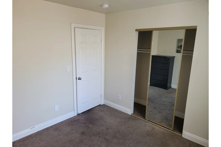 $800 : Rento un cuarto en sur centro image 2