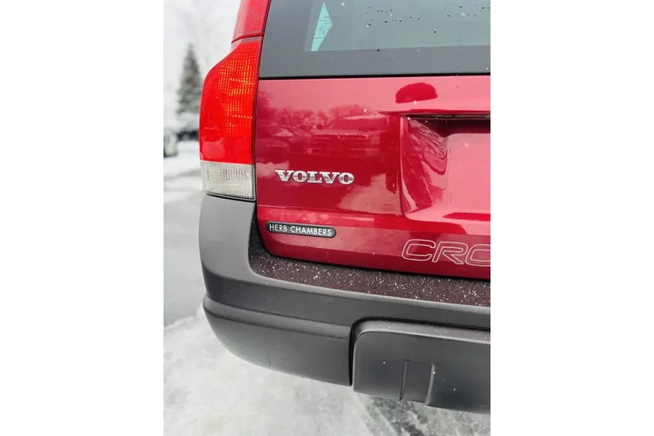 $8500 : 2004 XC70 image 7