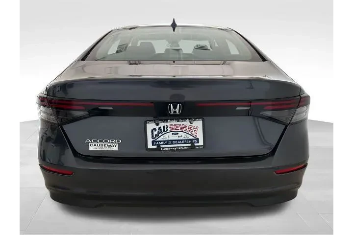 $28158 : Honda Accord 2025 SE 4dr Sed image 6