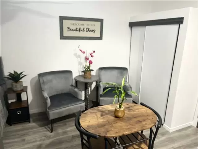$1500 : Nice and Cozy Studio (Fontana) image 2