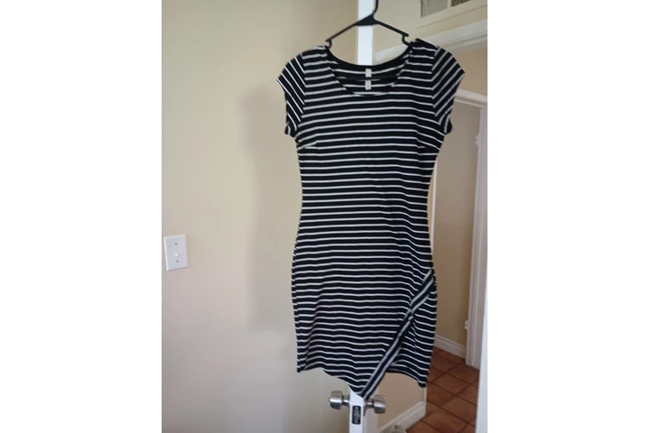$20 : Vestidos nuevos para mujer image 1