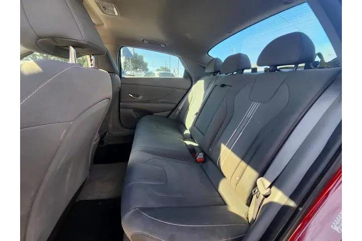 $17597 : Hyundai ELANTRA 2022 SEL 4dr image 8