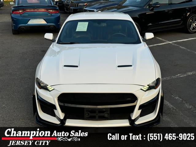 Used 2019 Mustang GT Premium image 2