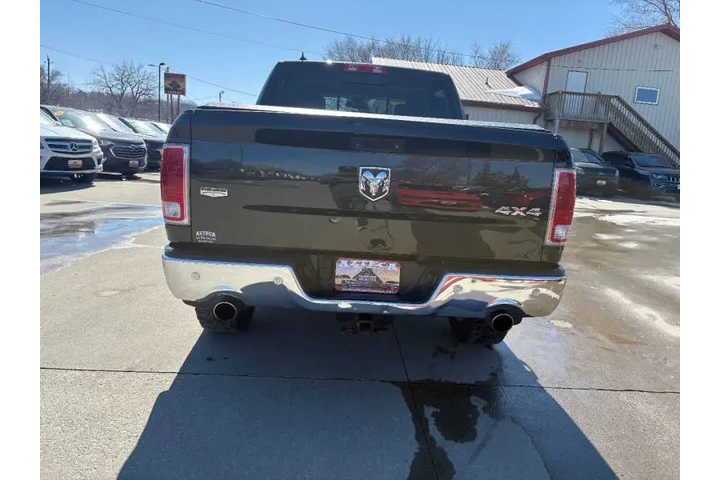 $15950 : 2017 RAM 1500 Laramie image 6