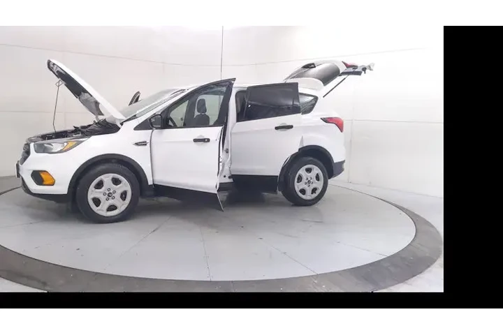 2015 Escape SE 4WD image 9
