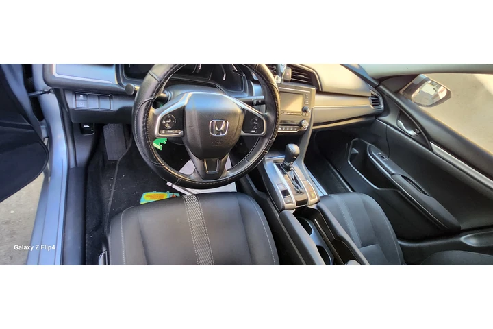 $11500 : Honda civic  2018 image 6