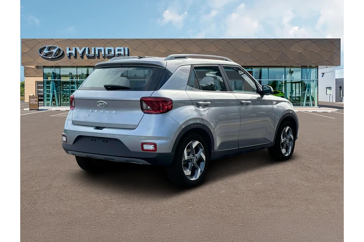 $16446 : Hyundai VENUE 2024 SEL 4dr C image 7