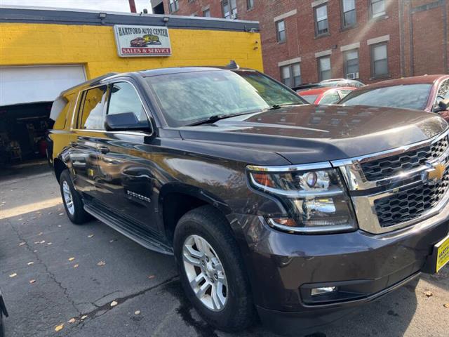 $16999 : 2015 Suburban LT image 4