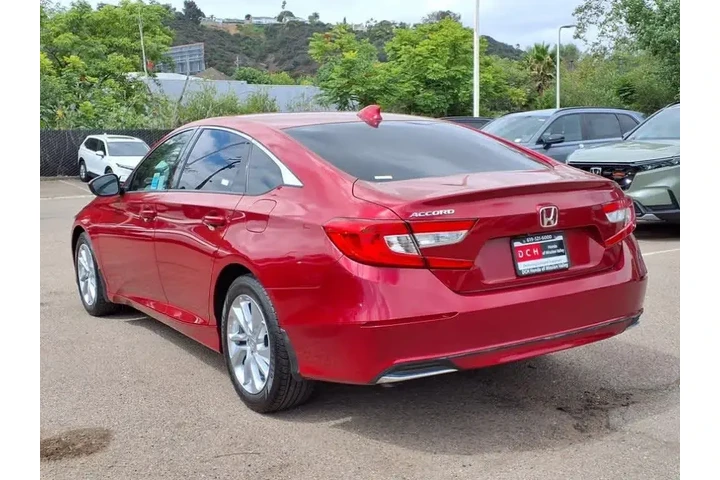 $20155 : Honda Accord 2020 LX 4dr Sed image 7