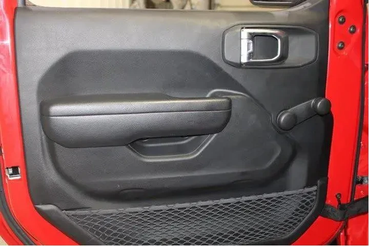 Jeep Wrangler 2023 4x4 Sport image 9