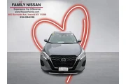 $17777 : Nissan Kicks 2024 SV 4dr Cro thumbnail