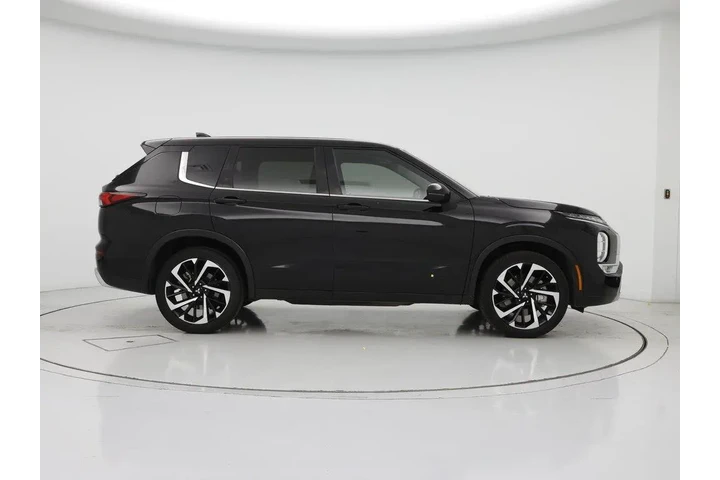 $25998 : Mitsubishi Outlander 2024 SE image 7