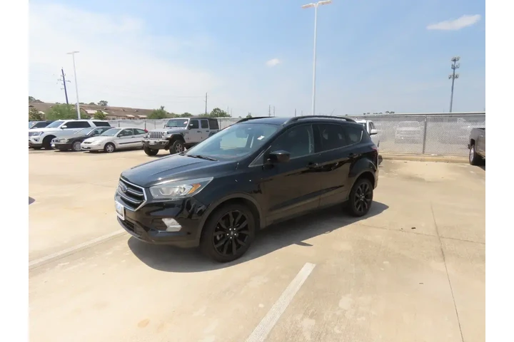 $7999 : Ford Escape 2017 AWD SE 4dr image 2
