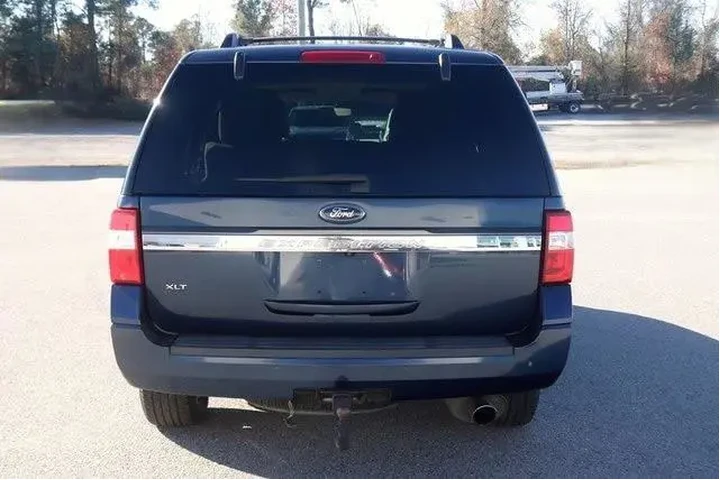 $10820 : Ford Expedition 2016 4x2 XLT image 6