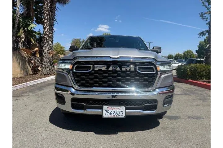 $35967 : Ram 1500 2025 4x4 Big Horn 4 image 4