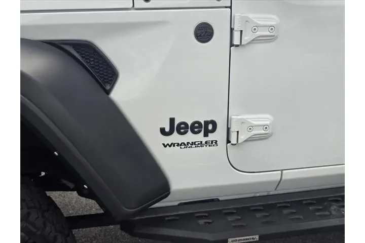 $27999 : Jeep Wrangler Unlimited 2022 image 6