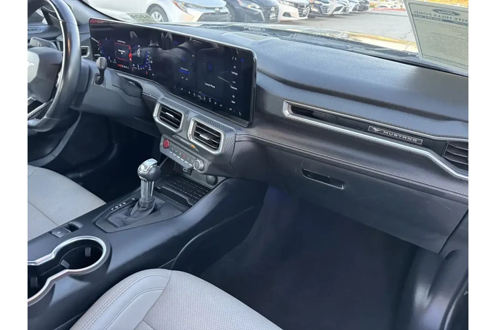 $25443 : Ford Mustang 2024 EcoBoost 2 image 5